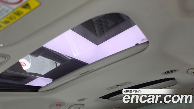 Kia Canival 2018 — photo 24