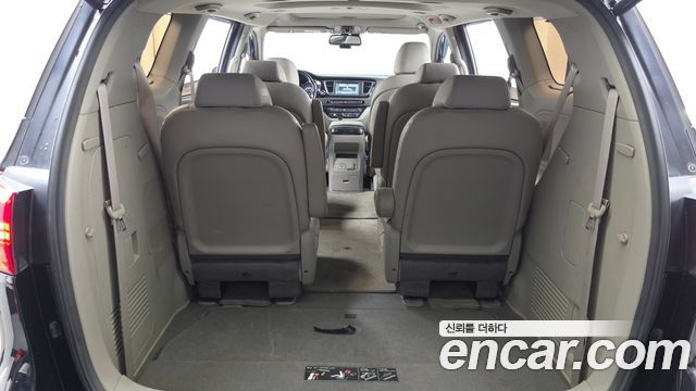 Kia Canival 2018 — photo 26