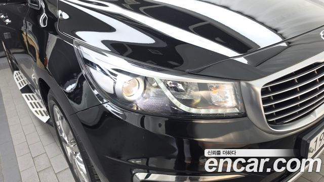 Kia Canival 2018 — photo 8