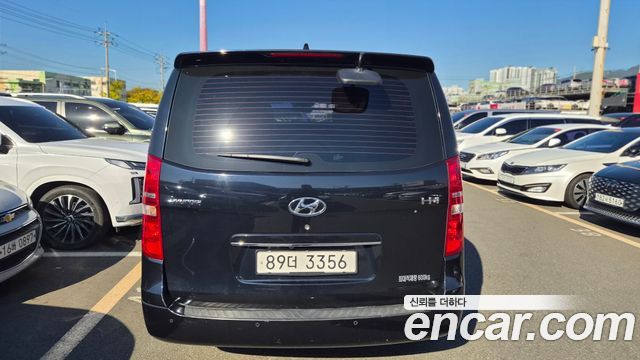 Hyundai Starex 2020 — photo 2