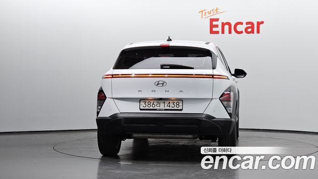 Hyundai Kona 2023 — photo 4