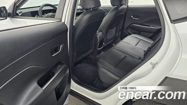 Hyundai Kona 2023 — photo 17