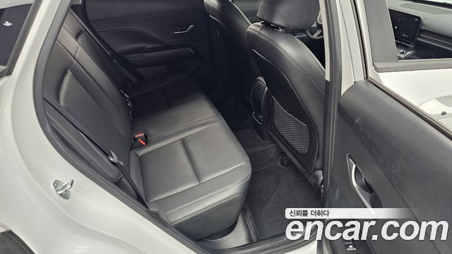 Hyundai Kona 2023 — photo 18