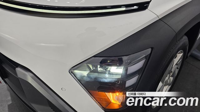 Hyundai Kona 2023 — photo 8