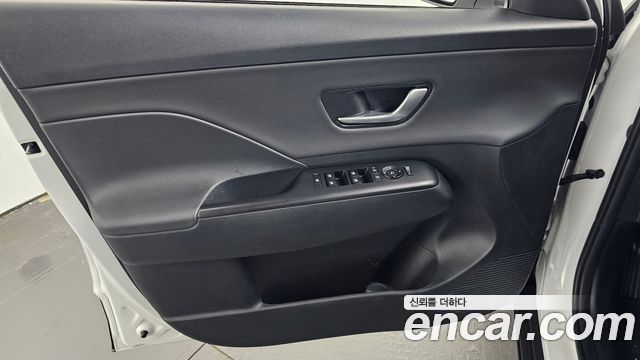 Hyundai Kona 2023 — photo 14