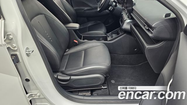 Hyundai Kona 2023 — photo 16