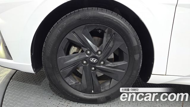 Hyundai AVANTE 2021 — photo 5