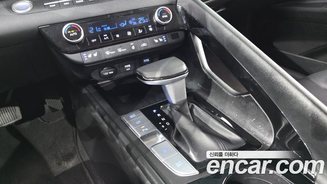 Hyundai AVANTE 2021 — photo 12