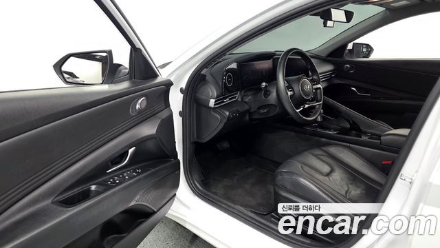 Hyundai AVANTE 2021 — photo 13