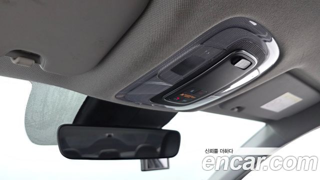 Hyundai AVANTE 2021 — photo 24