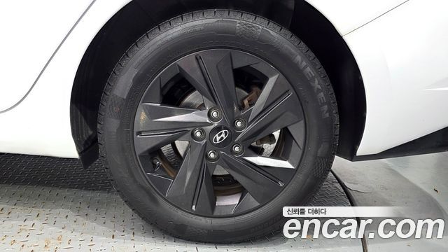 Hyundai AVANTE 2021 — photo 7