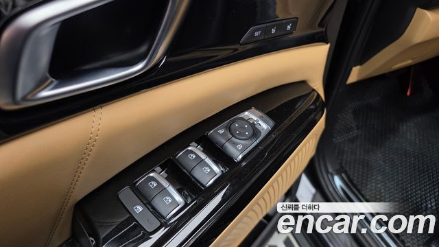 Kia Canival 2022 — photo 19