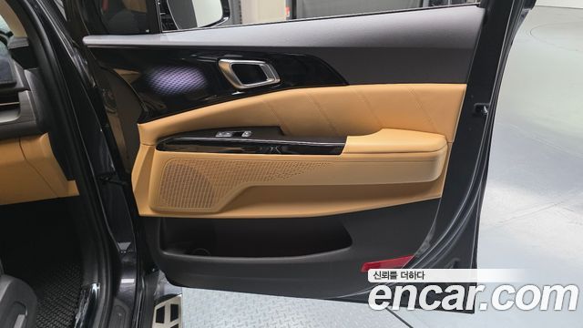 Kia Canival 2022 — photo 15