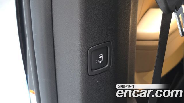 Kia Canival 2022 — photo 31