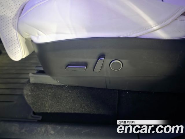 Tesla Model Y 2021 — photo 14