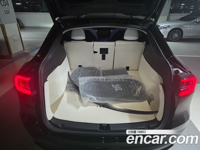 Tesla Model Y 2021 — photo 16