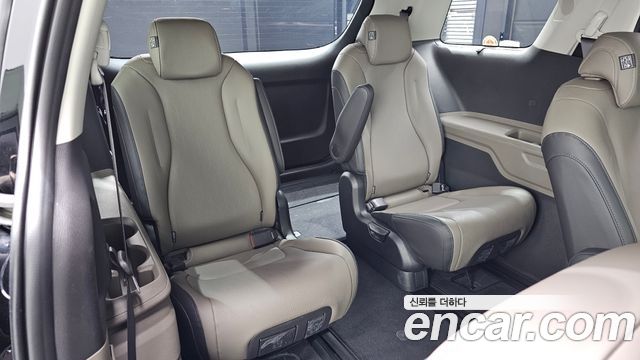 Kia Canival 2024 — photo 11