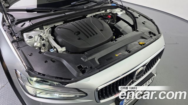 Volvo V90 2021 — photo 6