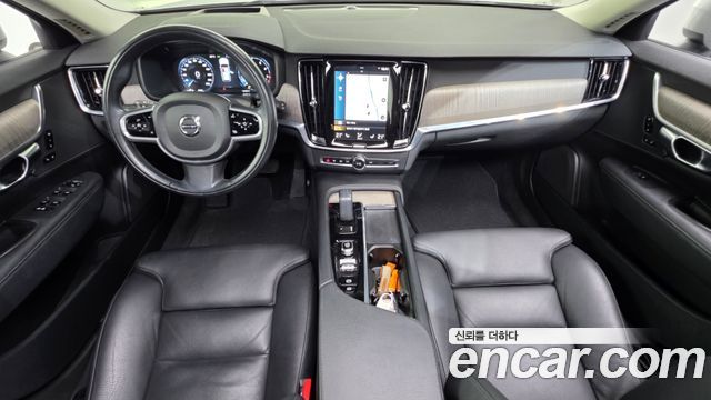 Volvo V90 2021 — photo 10