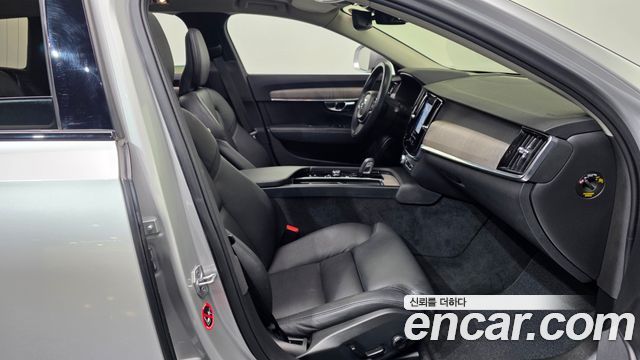 Volvo V90 2021 — photo 17