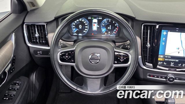 Volvo V90 2021 — photo 19