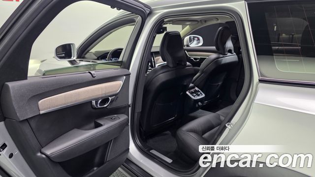 Volvo V90 2021 — photo 16