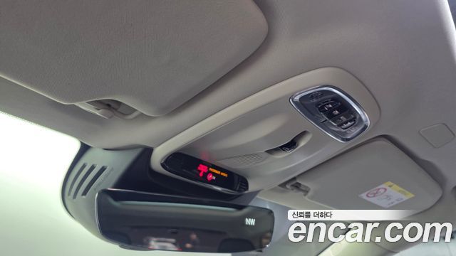 Volvo V90 2021 — photo 29