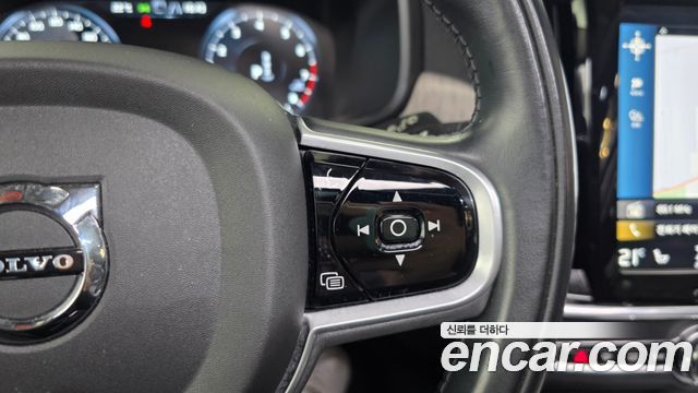 Volvo V90 2021 — photo 33