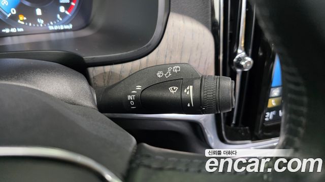 Volvo V90 2021 — photo 38