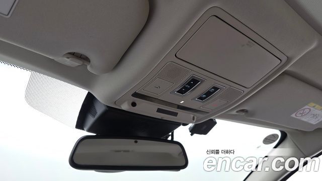Jaguar XF 2018 — photo 26