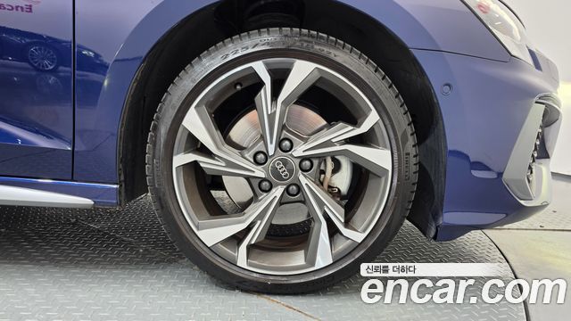 Audi A3 2023 — photo 7