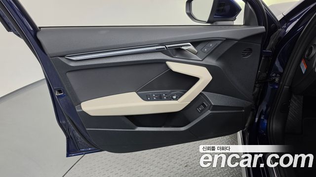 Audi A3 2023 — photo 14