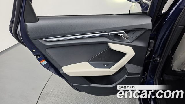 Audi A3 2023 — photo 15