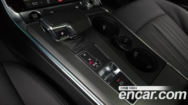 Audi A6 2021 — photo 12
