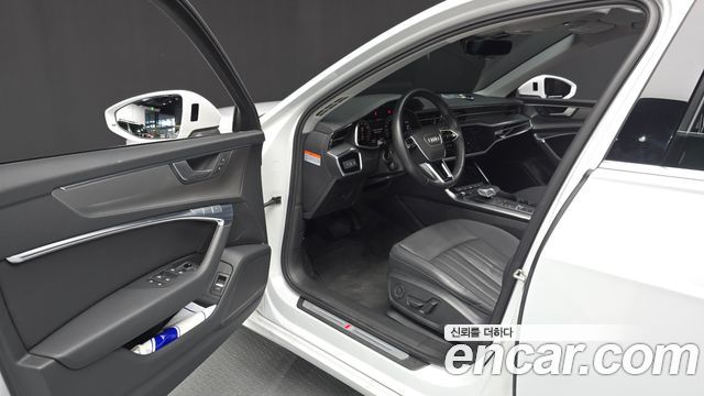 Audi A6 2021 — photo 13