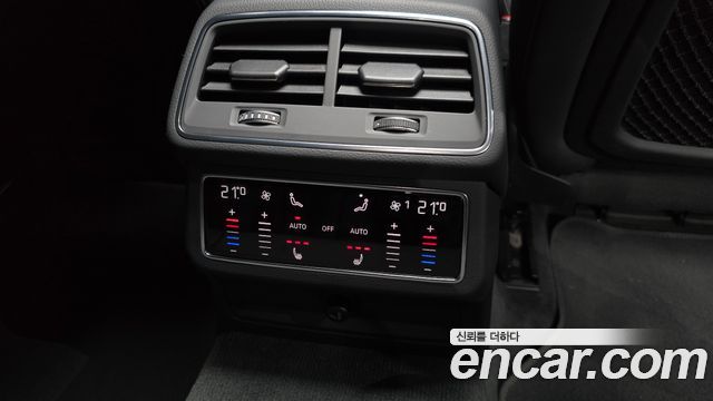 Audi A6 2021 — photo 25