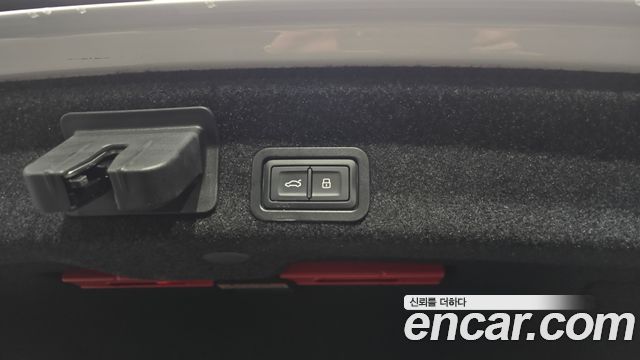Audi A6 2021 — photo 26