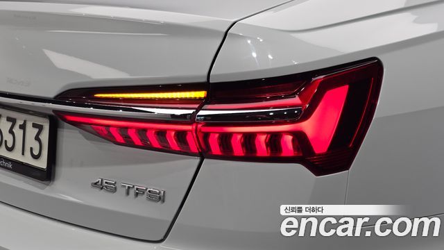 Audi A6 2021 — photo 9
