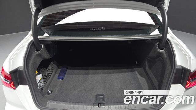 Audi A6 2021 — photo 33