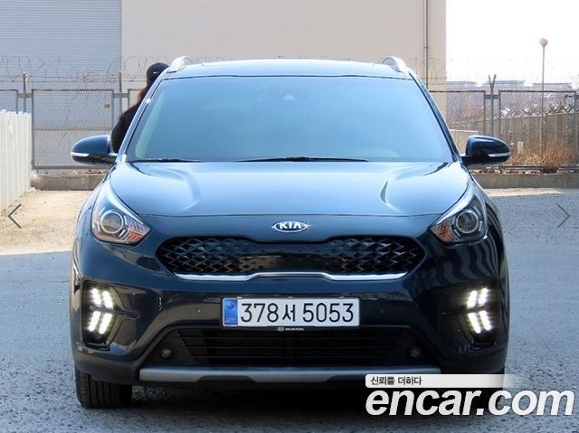 Kia Niro 2020 — photo 1