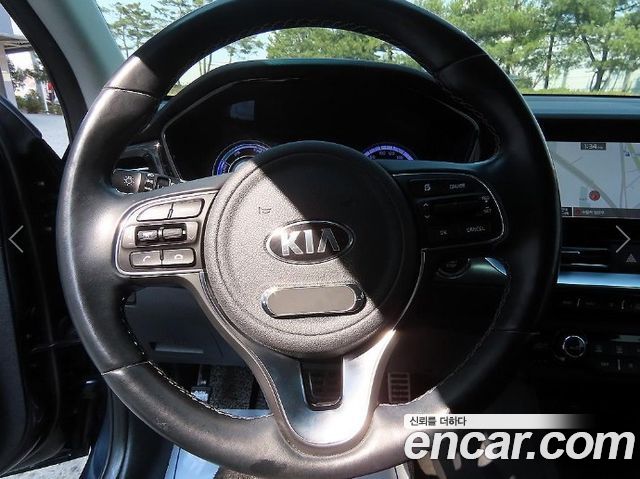 Kia Niro 2020 — photo 8