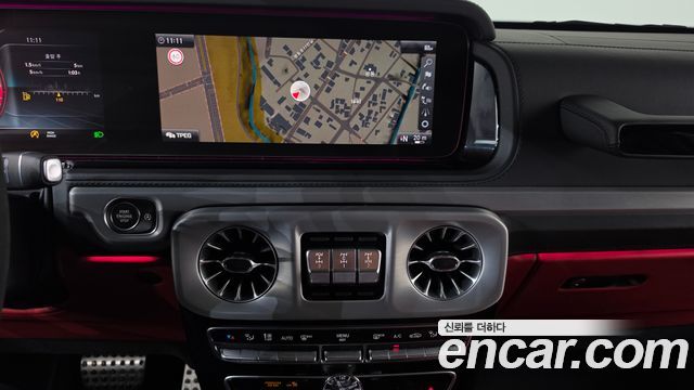 Mercedes-Benz G-Class 2021 — photo 19