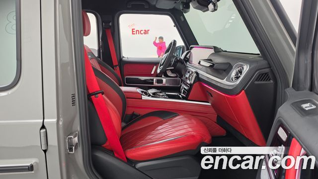 Mercedes-Benz G-Class 2021 — photo 16