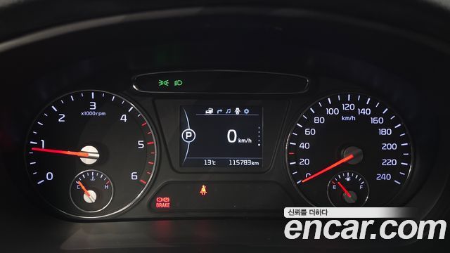 Kia Sorento 2016 — photo 11