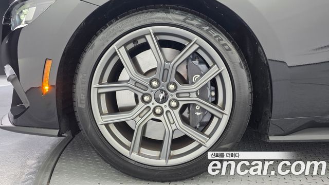 Ford Mustang 2025 — photo 5
