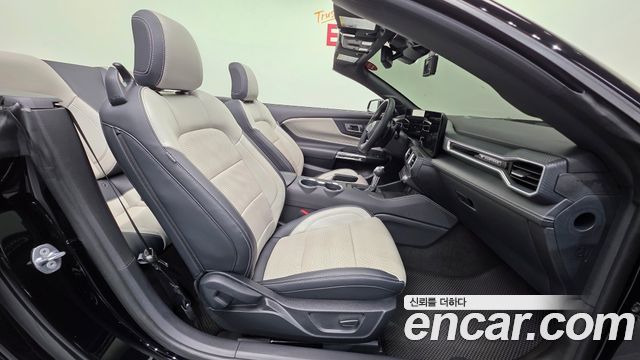 Ford Mustang 2025 — photo 10