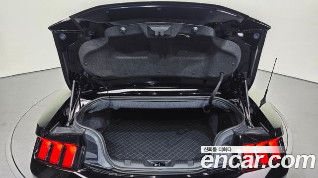 Ford Mustang 2025 — photo 20