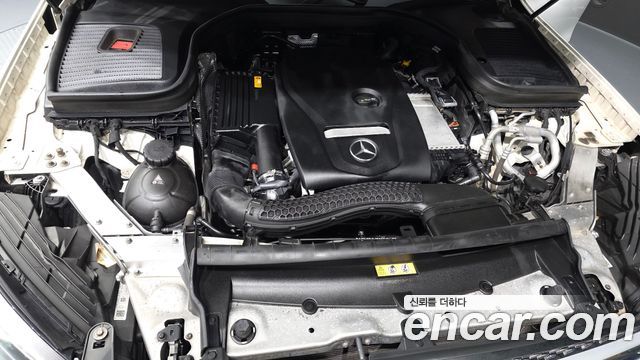 Mercedes-Benz GLC-Class 2019 — photo 6