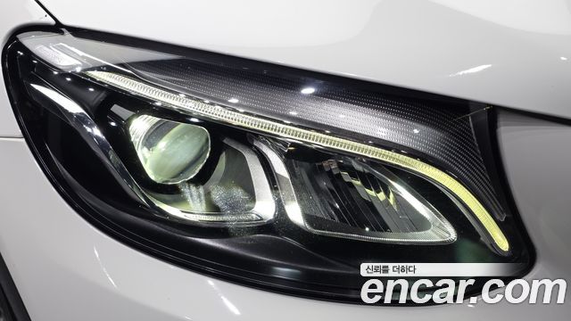Mercedes-Benz GLC-Class 2019 — photo 8