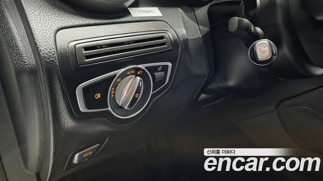 Mercedes-Benz GLC-Class 2019 — photo 28